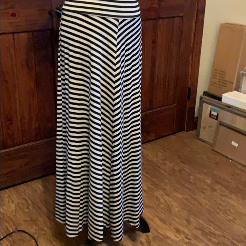 Maxi Skirt size medium. Black and white striped